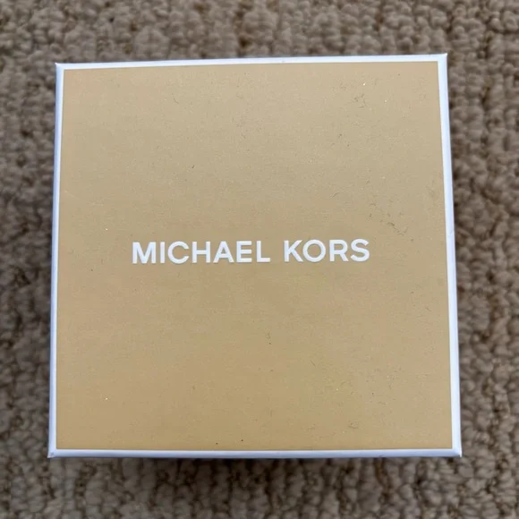 Michael Kors Logo Bracelet - New in Box - Gift Ready! Retail $85 - Picture 3 of 4
